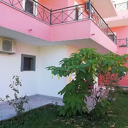 House Luxury 4*