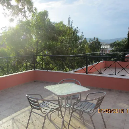 House Luxury 4*