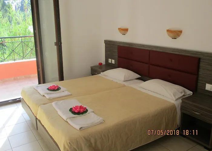 House Luxury 3*