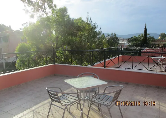 House Luxury 3*